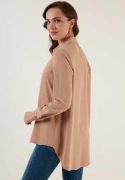 LELA Hemdbluse - Mink -Berühmtes Bekleidungs Geschäft 0146cf43e2bf4979988a2b9de412c8bd