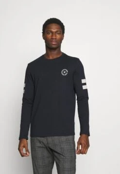 Pier One Langarmshirt - White 11 Pier One Langarmshirt - White -Berühmtes Bekleidungs Geschäft 019deb4ab2e24269936d5058f628aceb