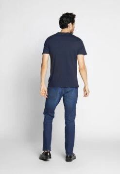 Pier One 4 PACK - T-Shirt Basic - Black/white/blue -Berühmtes Bekleidungs Geschäft 0ca3960a59ed4451aec4ebc371a3d206