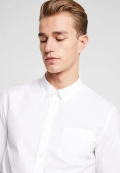 Pier One 2 PACK - Businesshemd - White/light Blue -Berühmtes Bekleidungs Geschäft 135b9e8907b64d9cb056bf3b8eb7a27d