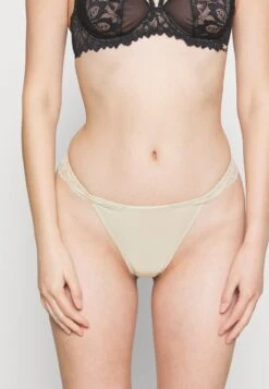 Anna Field 5 PACK - String - Nude/black 8 Anna Field 5 PACK - String - Nude/black -Berühmtes Bekleidungs Geschäft 2e31f2e2b85246619955cbbebf024d43