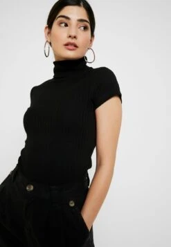 T-Shirt Print - Black -Berühmtes Bekleidungs Geschäft 3e89235e39444f92a3f79540a433ecdc