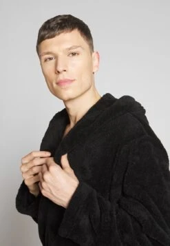 Pier One Bademantel - Black -Berühmtes Bekleidungs Geschäft 46ddd89e67e647d9a552c22e74d82b35