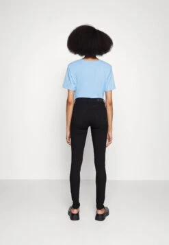 Edc By Esprit MEDIUM RISE - Jeggings - Black Rinse 8 Edc By Esprit MEDIUM RISE - Jeggings - Black Rinse -Berühmtes Bekleidungs Geschäft 4fe4837aeb30411ab4669ee942854fb4