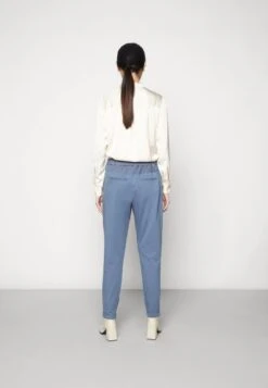 Kaffe JILLIAN BELT PANTS - Stoffhose - Vintage Indigo -Berühmtes Bekleidungs Geschäft 51aba4c9d6d94e83b08df62648fd6621