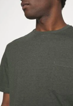 Pier One Nachtwäsche Set - Black/khaki -Berühmtes Bekleidungs Geschäft 598c5af7df284a32839c70f6d4a77e84