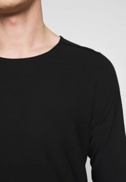 DRYKORN RIK - Strickpullover - Black 10 DRYKORN RIK - Strickpullover - Black -Berühmtes Bekleidungs Geschäft 599c0a1b544e42ab91f5262254c8a933