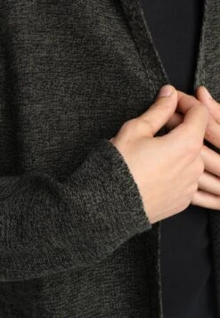 Pier One Strickjacke - Black/olive -Berühmtes Bekleidungs Geschäft 77cc56baa8d64ff08fd27eaa2cfca327