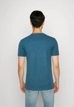 Pier One 5 PACK - T-Shirt Basic - Mottled Blue/light Green/off-white -Berühmtes Bekleidungs Geschäft 92b3aeb6acd54c0096689803c138ac14