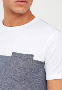 Indicode Jeans IDMORLER - T-Shirt Print - Off-white -Berühmtes Bekleidungs Geschäft a476129a8a524809a5c32a5e48848323