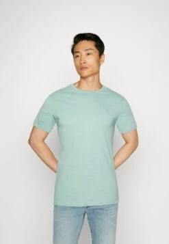 Pier One 5 PACK - T-Shirt Basic - Mottled Blue/light Green/off-white -Berühmtes Bekleidungs Geschäft a860309a8a4e4663bcbed72cc86372f3