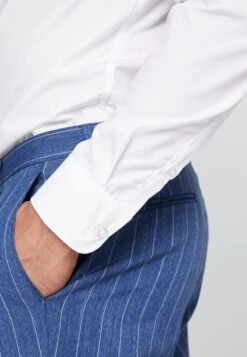 Pier One 2 PACK - Businesshemd - White 11 Pier One 2 PACK - Businesshemd - White -Berühmtes Bekleidungs Geschäft aac9d6ccd1dd4835ae790e1e3552ae2c