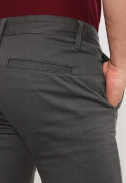 Pier One SLIM FIT CHINO - Chino - Dark Grey -Berühmtes Bekleidungs Geschäft ad63fc5f1f3f44ed919d121e71899f26