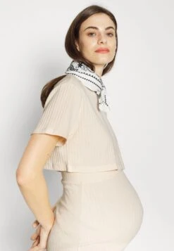 TOP SKIRT SET - Bleistiftrock - 003 - Off-white -Berühmtes Bekleidungs Geschäft af0b503f31c24a2a8f02924ebcf2b518