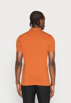 Pier One Poloshirt - Cognac -Berühmtes Bekleidungs Geschäft b05aa88fbfa94986ade95eccc0ab6e14