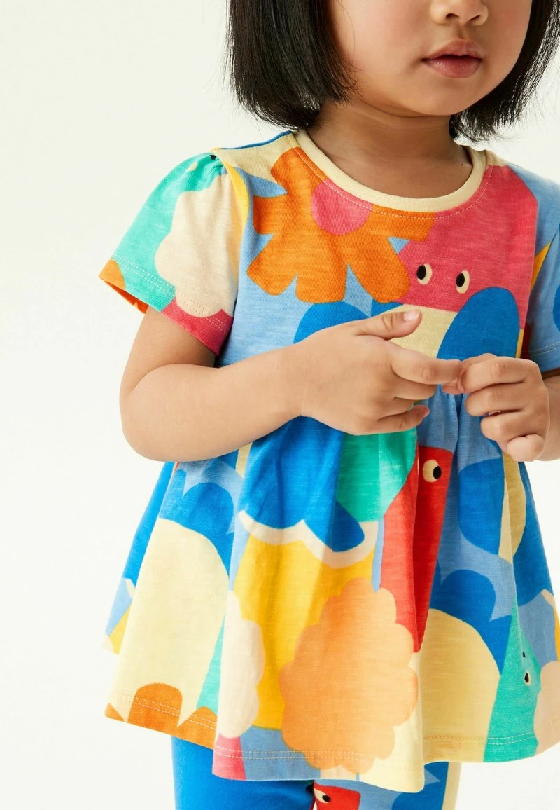 Next SHORT SLEEVE AND SET - Shorts - Multi Character Shapes 1 Next SHORT SLEEVE AND SET - Shorts - Multi Character Shapes