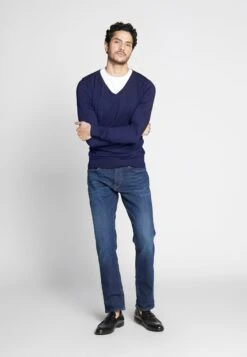 Pier One 4 PACK - T-Shirt Basic - Black/white/blue -Berühmtes Bekleidungs Geschäft d4a00152e448437a88ecae7271a6d961 1