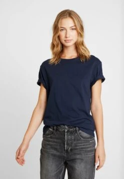 Pier One T-Shirt Basic - Dark Blue 9 Pier One T-Shirt Basic - Dark Blue -Berühmtes Bekleidungs Geschäft ddc22118a8d34b15aa806c698c456f1c