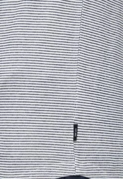 Indicode Jeans IDMORLER - T-Shirt Print - Off-white -Berühmtes Bekleidungs Geschäft e7ac48232b594e678964cb9ede5823b3