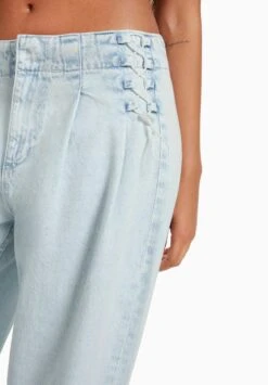 BERSHKA WIDE LEG 90S TIE - Jeans Straight Leg - Light Blue -Berühmtes Bekleidungs Geschäft f4abe970aea24ccbbd3de1d89068d734