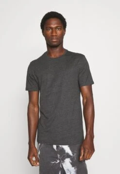 Pier One 3 PACK - T-Shirt Basic - Black/mottled Dark Grey/bordeaux -Berühmtes Bekleidungs Geschäft fbb1fa11fda54722bafd9df33f46d342