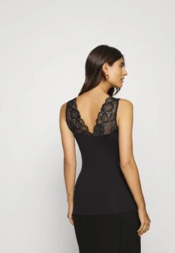 Anna Field Top - Black 8 Anna Field Top - Black -Berühmtes Bekleidungs Geschäft fbf7d1feecd94c04a91c8f6d5b9af41d