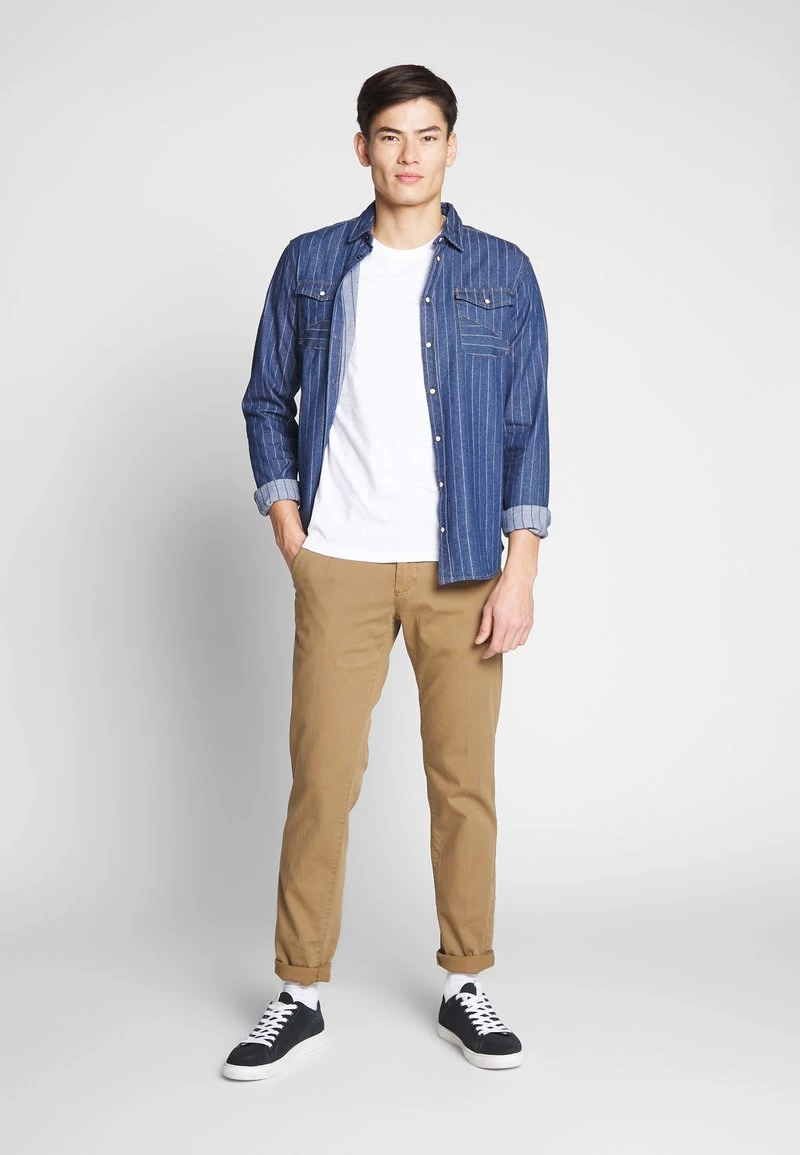 Pier One 2 PACK - T-Shirt Basic - White/dark Blue 2 Pier One 2 PACK - T-Shirt Basic - White/dark Blue – Bild 2